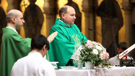 Néri-mise ősbemutató