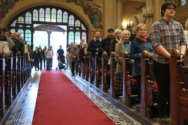 Dicsőítő és gyógyító est Marcin Zielinskivel