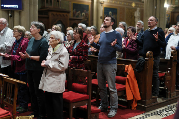 Dicsőítő és gyógyító est Marcin Zielinskivel