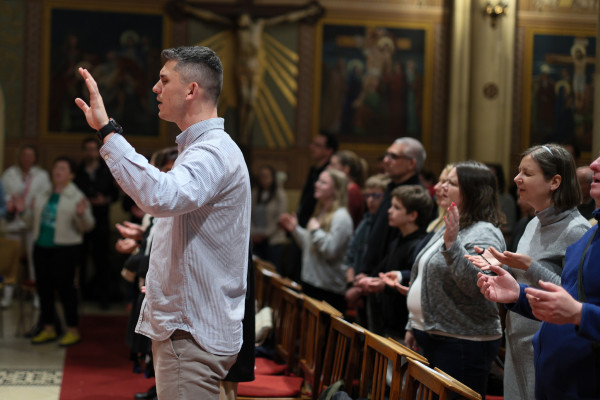 Dicsőítő és gyógyító est Marcin Zielinskivel