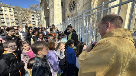 Húsvéti vidám tojáskeresés