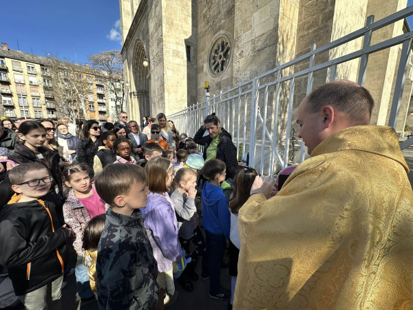 Húsvéti vidám tojáskeresés