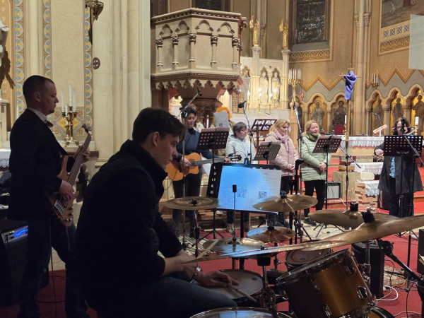 MASzEK keresztút - Virágszombat