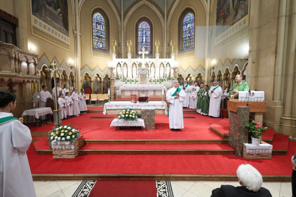 László atya 10 éves jubileuma a Szent Margit templomban